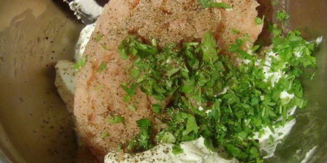 Рецепт куриного паштета с фисташками, запеченный в тесте