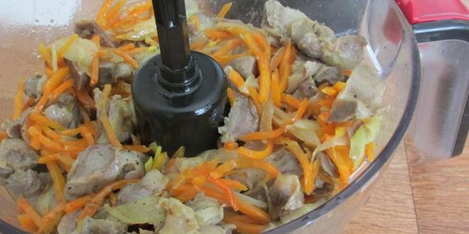 Рецепт паштета из куриных желудков с морковью и луком