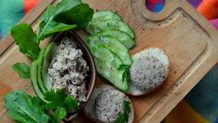 Рецепт Паштета из запеченного хека с грецкими орехами