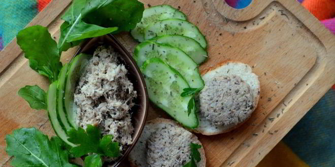 Рецепт паштета из запеченного хека с грецкими орехами