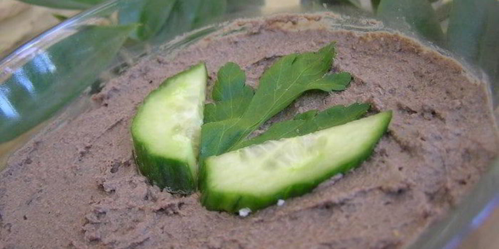 Как приготовить пикантный паштет из куриной печени