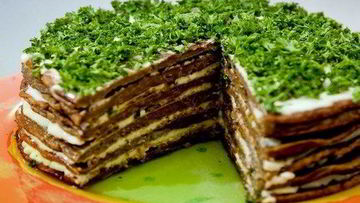 Рецепт Печеночного торта со сметаной и зеленью