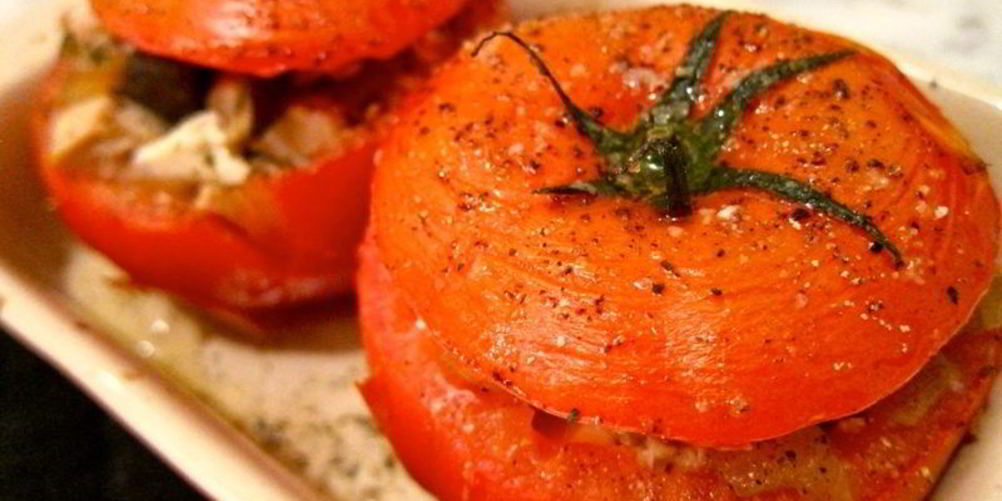 Как приготовить помидоры, фаршированные курицей и грибами