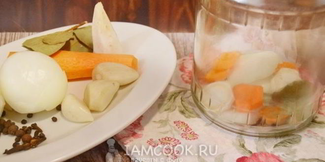 Рецепт помидоров с петрушкой на зиму