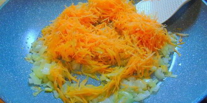 Рецепт пряной закуски с жареной малосольной сельдью