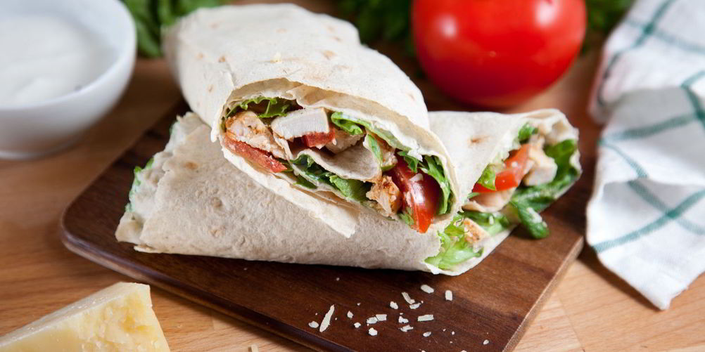 Как приготовить роллы с куриной грудкой и салатом