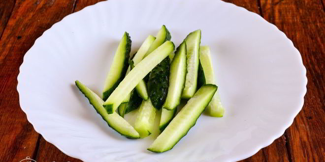 Рецепт роллов с огурцом, курицей и тофу