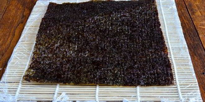 Рецепт роллов с огурцом, курицей и тофу