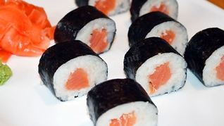 Рецепт Роллов сяке маки