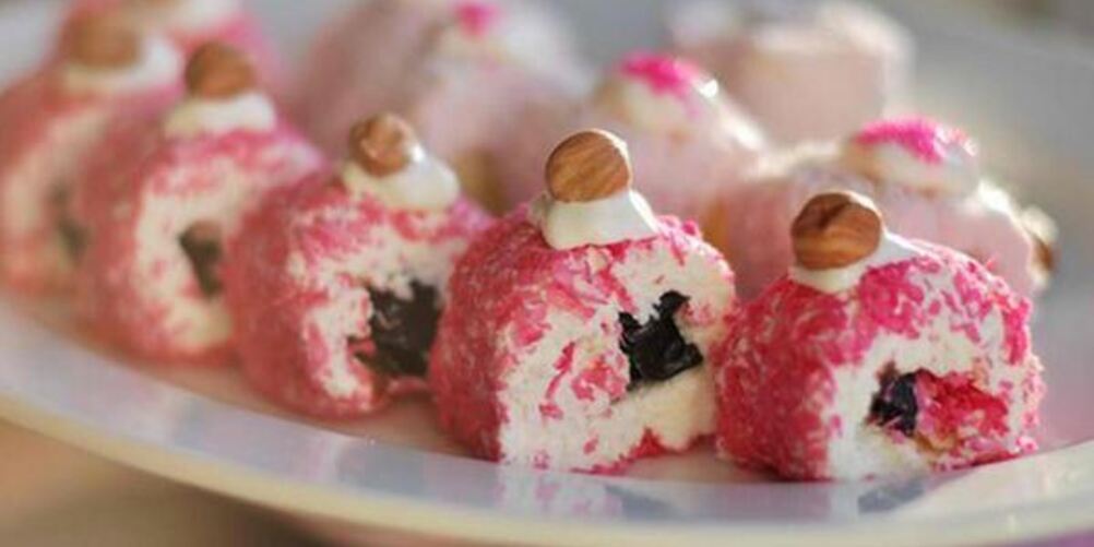 Как приготовить сладкие творожные роллы с черносливом