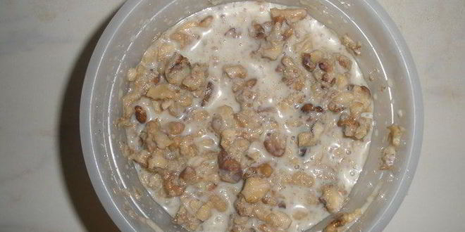 Рецепт бисквитного рулета с орехами