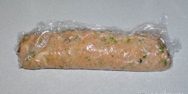 Рецепт куриного рулета с грибами и луком-пореем