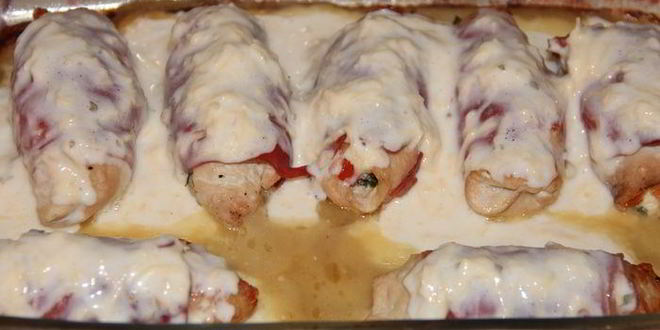 Рецепт куриных рулетиков с начинкой в пармской ветчине