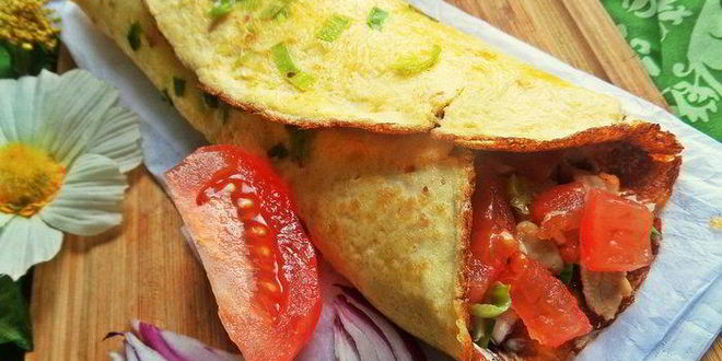 Рецепт омлетного рулета с начинкой