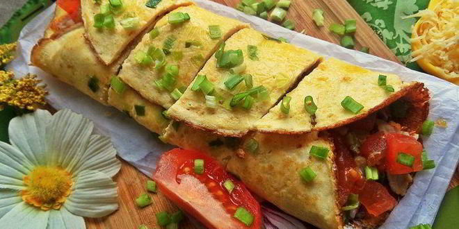 Рецепт омлетного рулета с начинкой