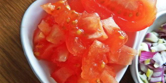 Рецепт омлетного рулета с начинкой