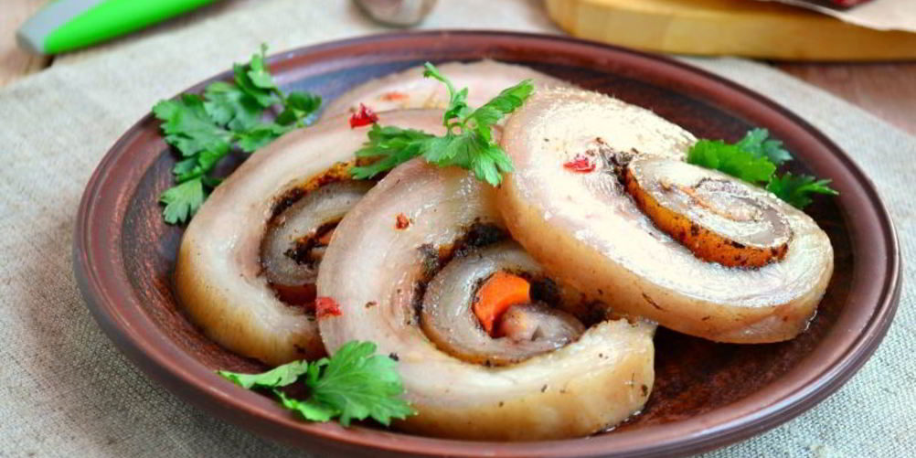 Как приготовить острый рулет из пузанины вареный