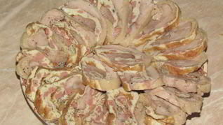 Рецепт Рулета из фаршированной курицы