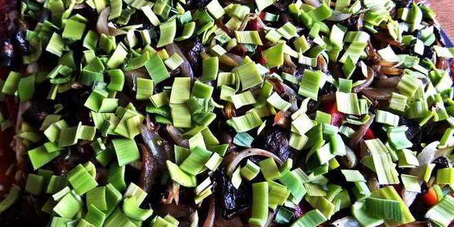 Рецепт рулета из говядины с овощами в мультиварке