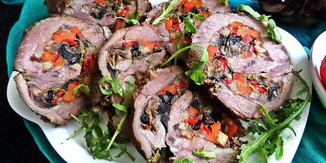 Рецепт рулета из говядины с овощами в мультиварке