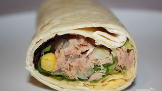 Рецепт Рулета из лаваша с тунцом