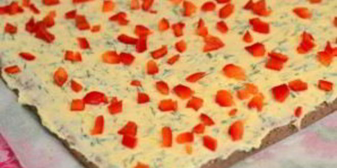 Рецепт рулета из отварной печени с пикантной начинкой