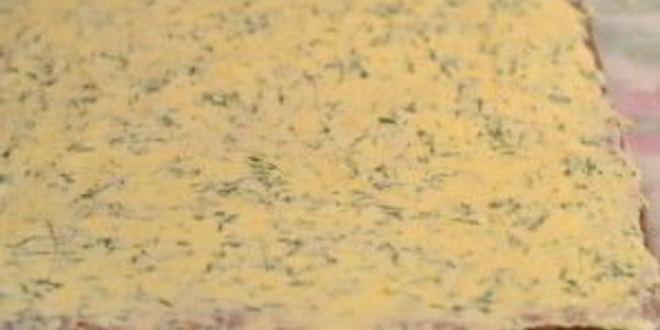 Рецепт рулета из отварной печени с пикантной начинкой