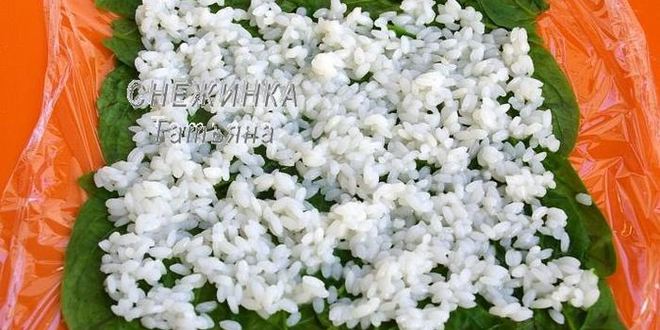 Рецепт рулета из шпината с рисом и морепродуктами