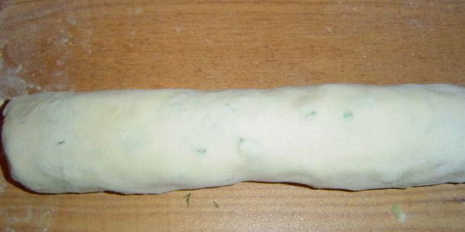 Рецепт рулета из слоеного теста на тему я тебя слепила из того, что было