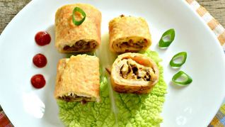 Рецепт Рулета из цесарки с грибами и сыром