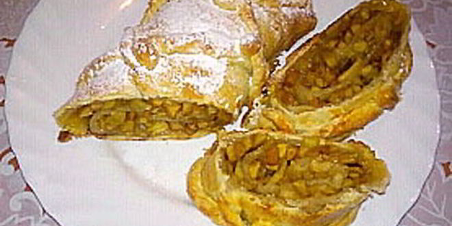 Рецепт рулета с яблочно-ванильной начинкой