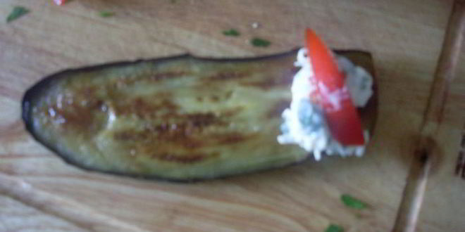 Рецепт рулетиков из баклажанов