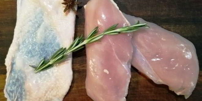 Рецепт рулетиков из куриного филе с начинкой из творожного сыра