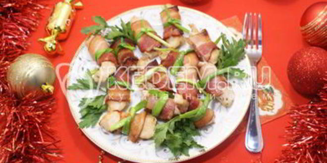 Рецепт рулетиков из курицы в беконе