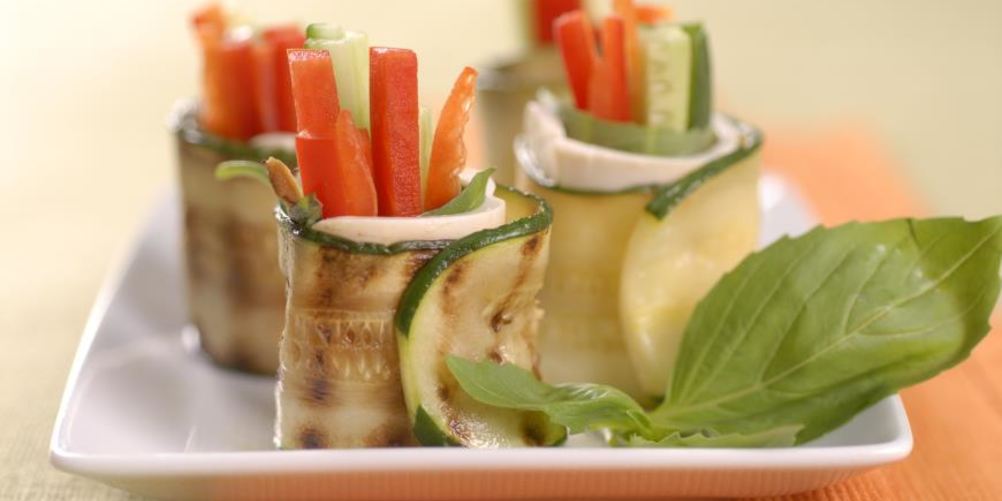 Как приготовить рулетики из цукини с моцареллой