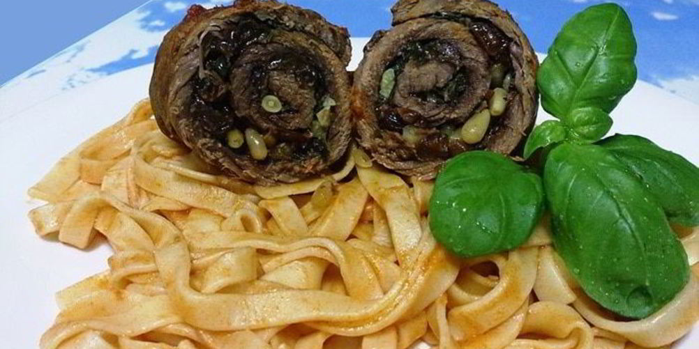 Как приготовить рулеты из говядины по-неаполитански