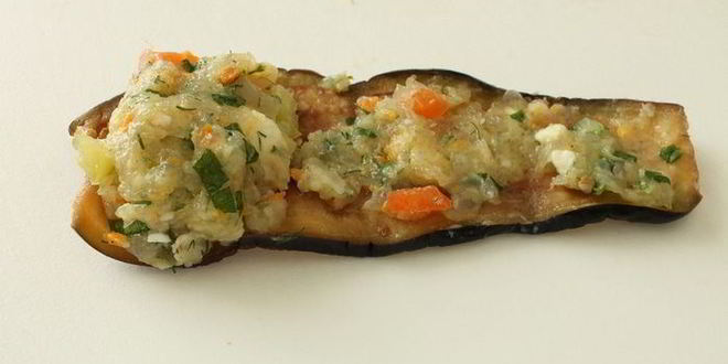 Рецепт рыбных рулетиков из баклажанов