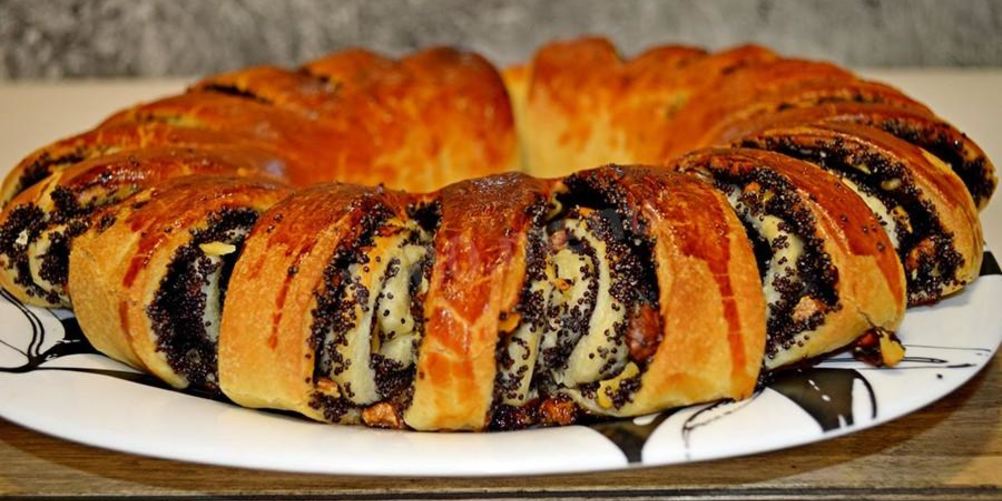 Как приготовить слоеный рулет с маком