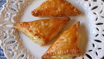 Рецепт Самсы из слоеного теста с сыром