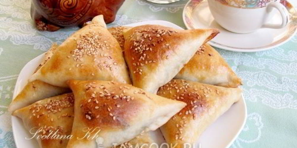 Как приготовить самсу с брынзой и зеленью