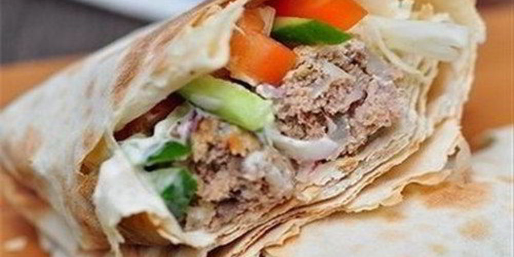 Как приготовить шаурму с люля-кебаб и овощами в чесночно-йогуртовом соусом