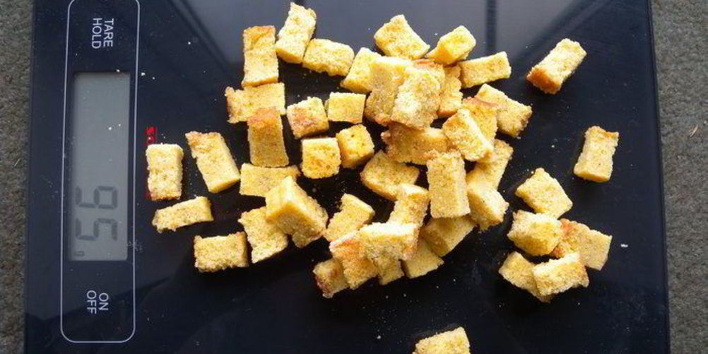 Как приготовить сухарики бисквитные на манной крупе