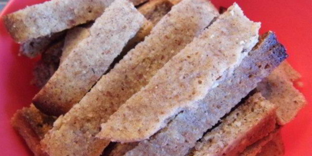 Как приготовить сухарики миндальные