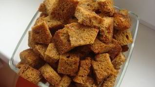 Рецепт Сухариков с чесноком в духовке