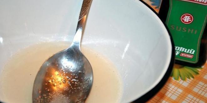 Рецепт маков суши с лососем и авокадо