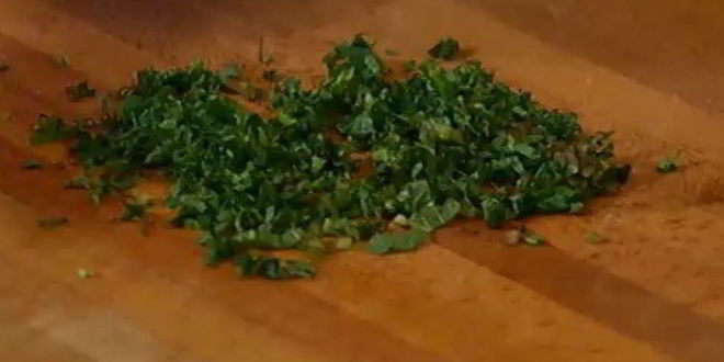 Рецепт картофельных мини-сэндвичей с котлеткой из ягнятины