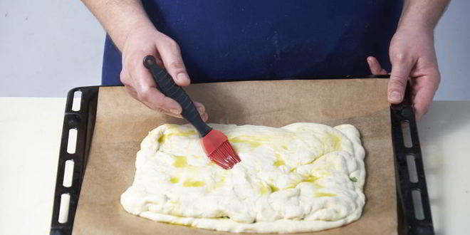 Рецепт сэндвича из домашней фокаччи с ветчиной