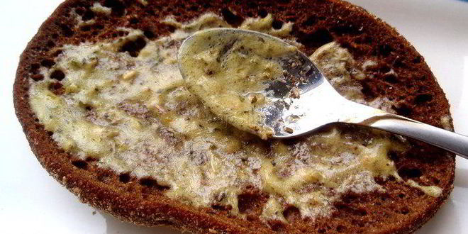 Рецепт сэндвича с говядиной, лисичками и горчичным соусом