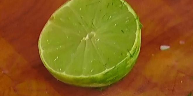 Рецепт сэндвича с курицей карри, радиккио и базиликом