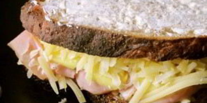 Рецепт сэндвича с ветчиной и ананасами